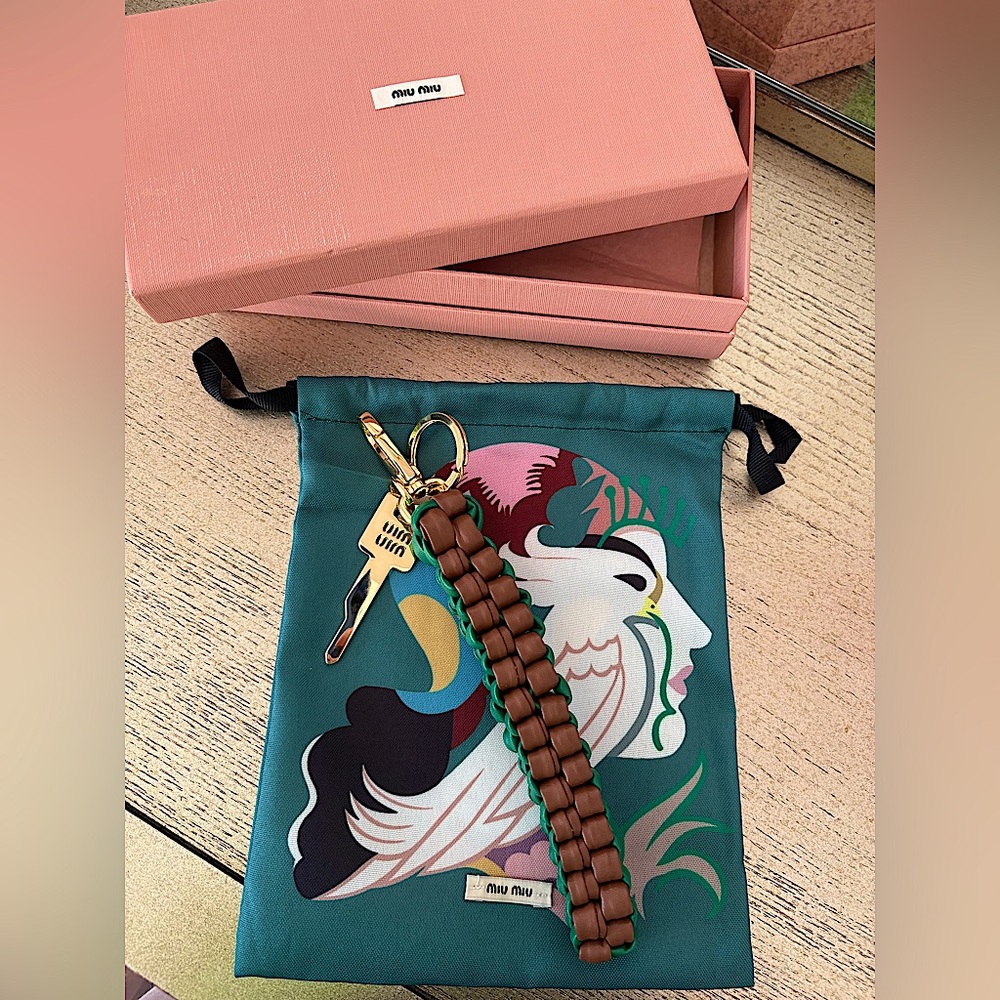 Miu Miu Leather Keychain Trick in Cognac/Mango Braided With Snap-Hook Logo - Picture 12 of 15